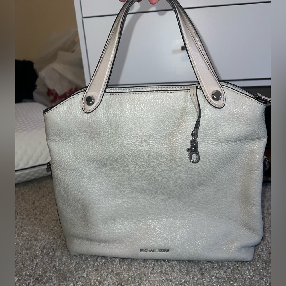 Michael kors shoulder purse